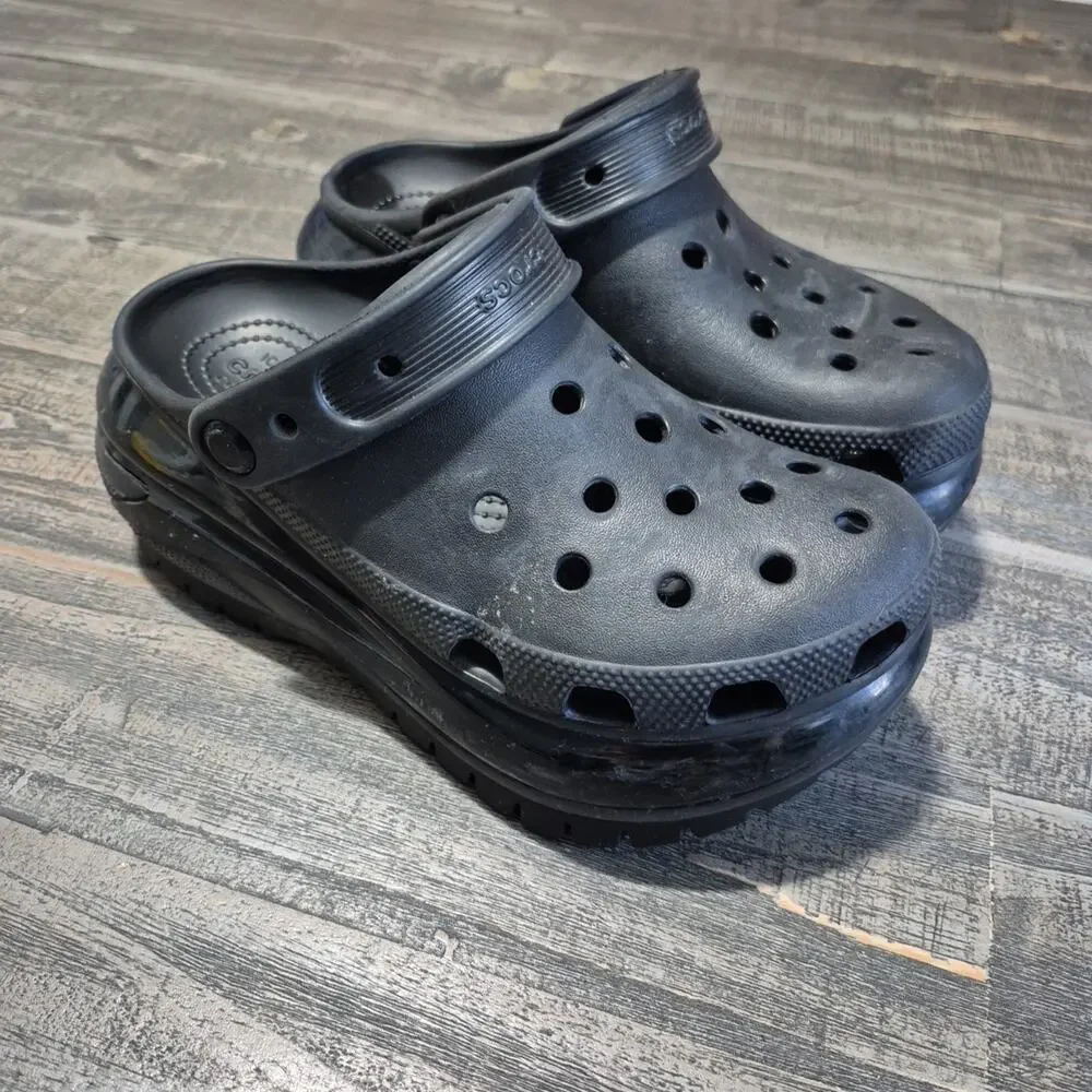 Crocs Mega Crush Clogs Black Unisex Men 4 Womens 6 Platform Shoes Slip On Garden